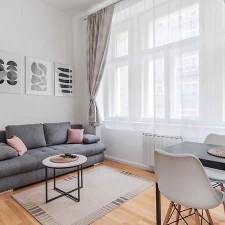 Prague Days - Elegant Studios Near Wenceslas Square Экстерьер фото